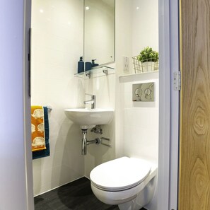 Studio, Non Smoking | Bathroom - Student Only Market Quarter (Bristol)