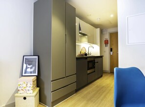 Studio, Non Smoking | Private kitchen - Student Only Market Quarter (Bristol)