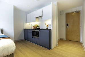 Studio, Non Smoking | Private kitchen - Student Only Market Quarter (Bristol)