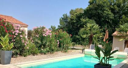 Villa 3ch, climatisée,piscine chauffée,pool house....