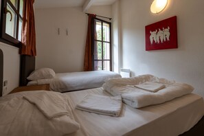 3 bedrooms, Internet