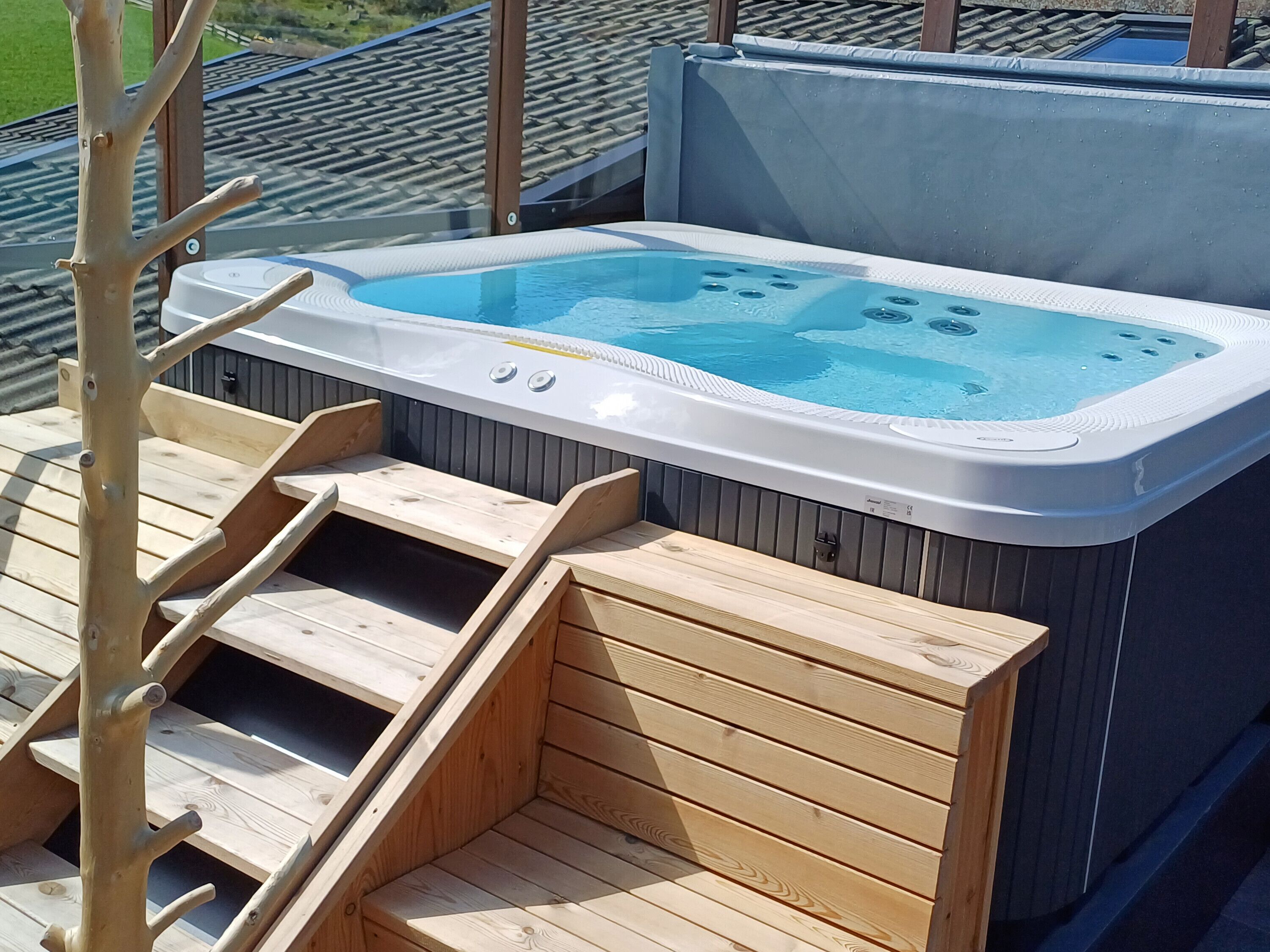 Bain à remous extérieur