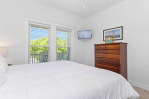 4 bedrooms, free WiFi, bed sheets