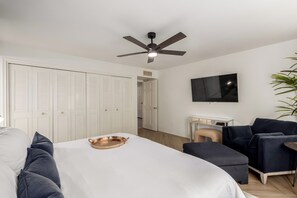 4 bedrooms, iron/ironing board, free WiFi, bed sheets