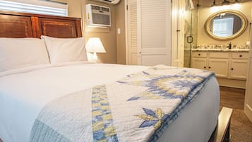 Iron/ironing board, free WiFi