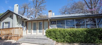 Hill Country Retreat 2 Bedroom 2 Bath