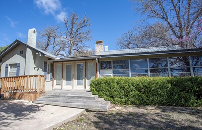 Hill Country Retreat 2 Bedroom 2 Bath
