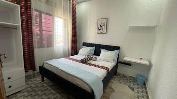 Fer et planche à repasser, Wi-Fi