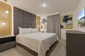 6 bedrooms, iron/ironing board, travel cot, WiFi