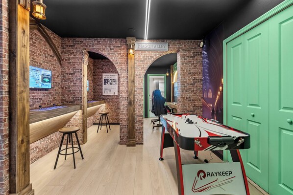 Spielezimmer
