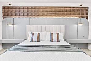 5 bedrooms, iron/ironing board, travel cot, WiFi