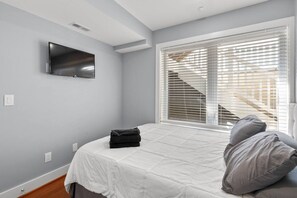 3 عدّة غرف نوم ومكتب ومكواة/لوح كي وواي فاي