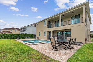 Outdoor dining - 11BR house with pool table near Disney area (Kissimmee)