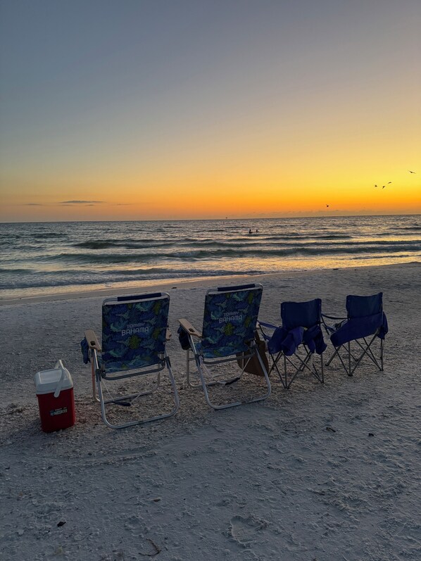 Sun-loungers, beach towels