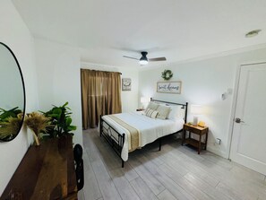 2 dormitorios, escritorio, wifi gratis y ropa de cama