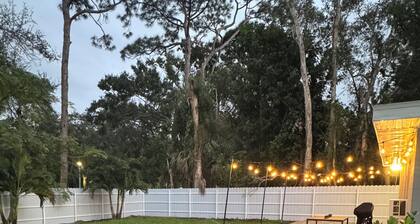 Beach Vibes + Office Ready • Sarasota Cassia • Dining & Culture Nearby • FirePit