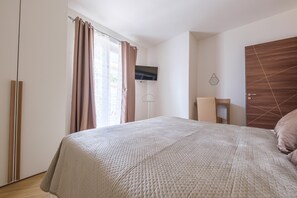 1 chambre, fer et planche à repasser, Wi-Fi, draps fournis