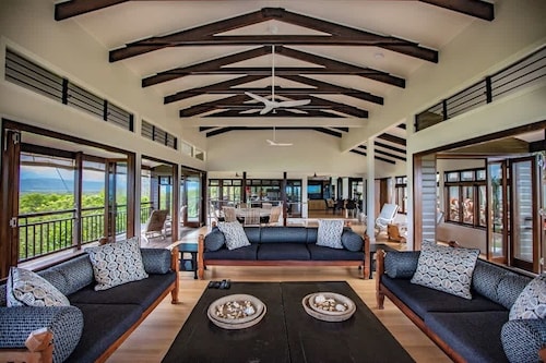Bangalow - Best View in Port Douglas
