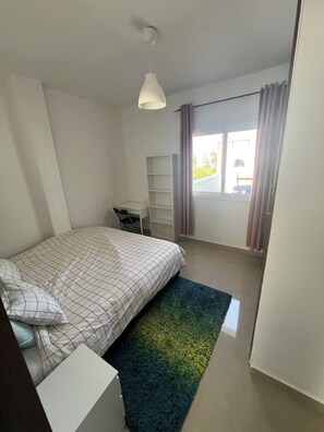 2 bedrooms, WiFi, bed sheets