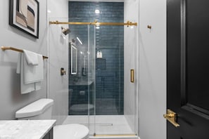 Hair dryer - The Urban Escape+3Bedroom+Newly Renovated (Washington)
