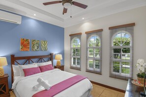 3 bedrooms, internet - Casa Brisa y Mar - Poolside Bliss, Walk to Beach (Playa Bejuco)