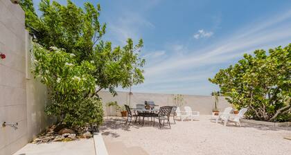 Mangel Halto Aruba one Minute Walk to Beach Apt1