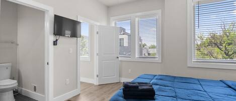 6 chambres, bureau, fer et planche à repasser, Wi-Fi