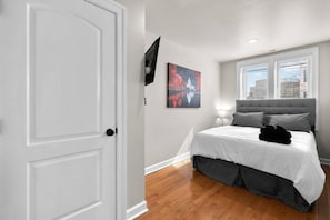 Schreibtisch, Bügeleisen/Bügelbrett, WLAN, Bettwäsche