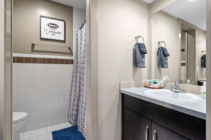 Douche, sèche-cheveux