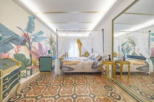 2 bedrooms, free WiFi, bed sheets - Montecelio Golden House-in the authentic village of Guidonia between Rome and Tivoli (Montecelio)