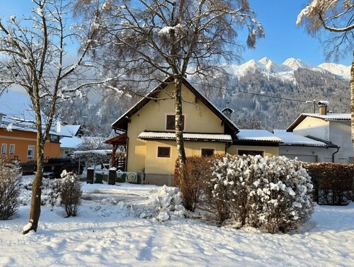 Welcome to Capybara House! Near to ski lift and adventure pool, up to 7 people
