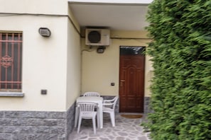 Esterni
