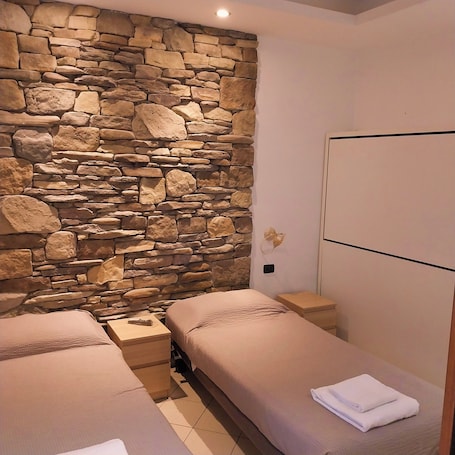 Appartamento 3 | Cortinas blackout, ferros/tƔbuas de passar roupa, Wi-Fi de cortesia