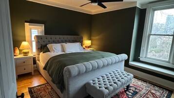 3 habitaciones, tabla de planchar con plancha, wifi y ropa de cama