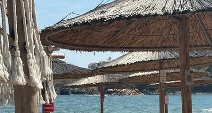 Appartement 'Atia Bulgaria' avec vue sur la mer, Wi-Fi et climatisation