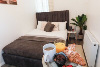 Victoria Road Apartment in Stoke