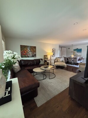 Televisión, chimenea