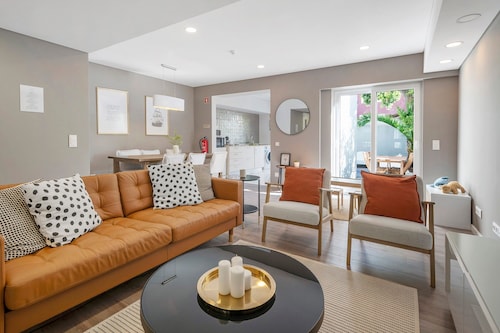 Chambre 'Suite Tripla - Farol' avec terrasse partagée et Wi-Fi