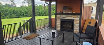 Peaceful and private cabin overlooking the National Forest with AC in Glenwood