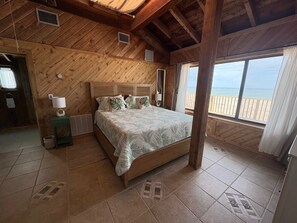 5 habitaciones, tabla de planchar con plancha, wifi y ropa de cama 