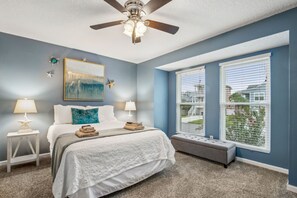 2 bedrooms, desk, iron/ironing board, free WiFi