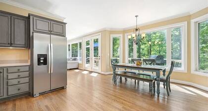 Lake Keowee Waterfront Retreat with Private Dock Nestled in a Deep Water Cove