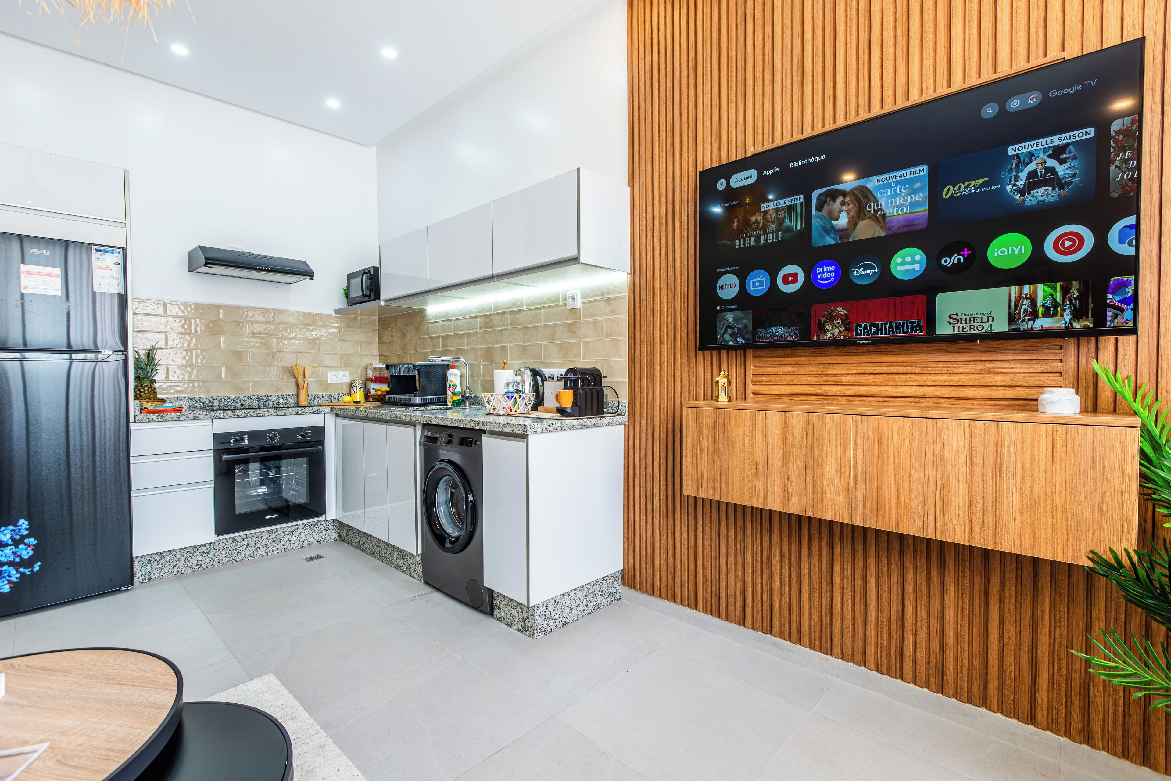 Refrigerador, microondas, horno y parrilla de estufa 