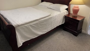 2 habitaciones, tabla de planchar con plancha, wifi y ropa de cama