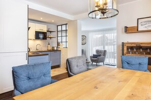 Interior - Apartment 'Jost' with Private Terrace, Shared Garden, and Wi-Fi (Sundern)