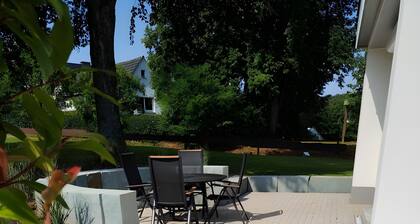 Apartment 'Jost' mit privater Terrasse, Gemeinschaftsgarten und WLAN