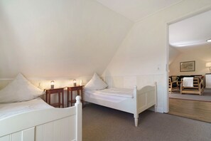 WiFi, bed sheets