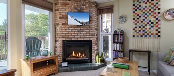 Bridges Resort Condo with Pools, Hot Tub & Sugarbush Access