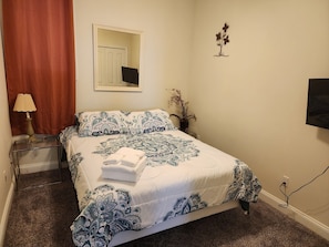 1 bedroom, WiFi, bed sheets
