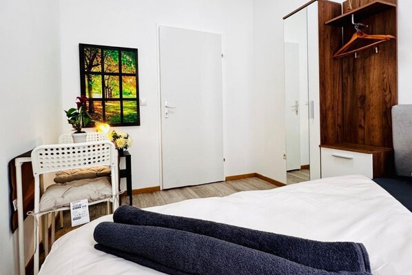 1 bedroom, iron/ironing board
